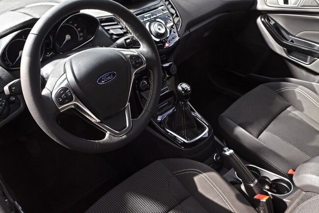 Ford Fiesta 2015 interior