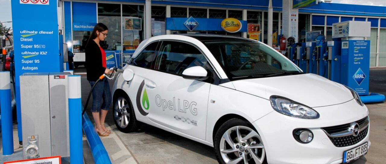 Todas las noticias de coches en un solo portal: Pruebas, fotos, vídeos, informes...