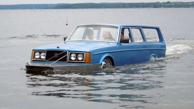 Volvo 240 Wagon Amphibious