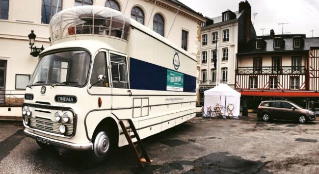 bus_cinema2