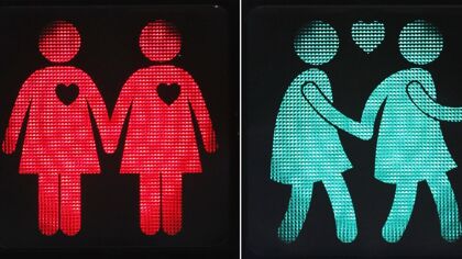 Viena se llena de semáforos gays de cara a Eurovisión