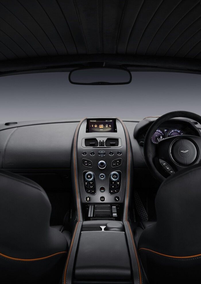 Aston Martin DB9 GT 2015 interior 01