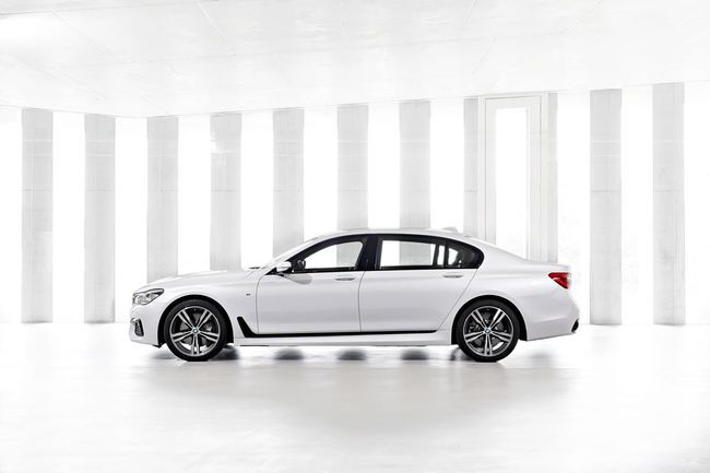 BMW Serie 7 2015 - 750Li xDrive M Sport Package 04