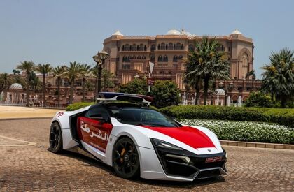 Un Lykan Hypersport para la policía de Abu Dabi