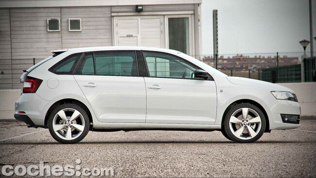 Skoda_Spaceback_1.2_TSI_004
