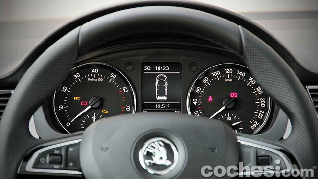 Skoda_Spaceback_1.2_TSI_028