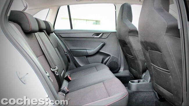 Skoda_Spaceback_1.2_TSI_035