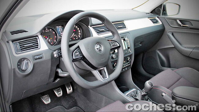 Skoda_Spaceback_1.2_TSI_037