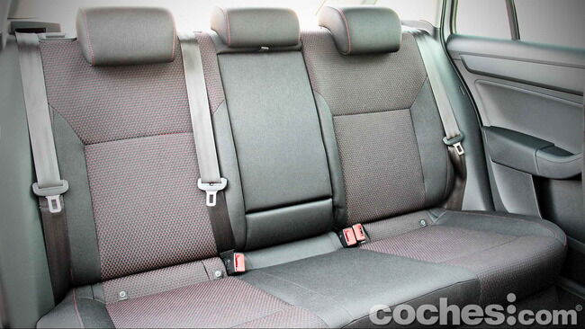 Skoda_Spaceback_1.2_TSI_038