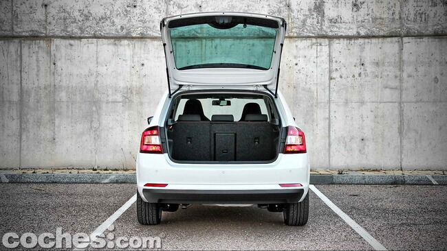 Skoda_Spaceback_1.2_TSI_042