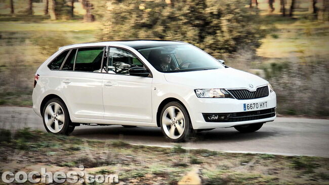 Skoda_Spaceback_1.2_TSI_068
