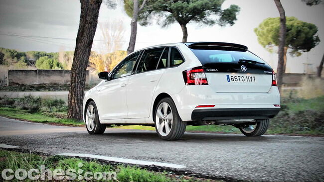 Skoda_Spaceback_1.2_TSI_074