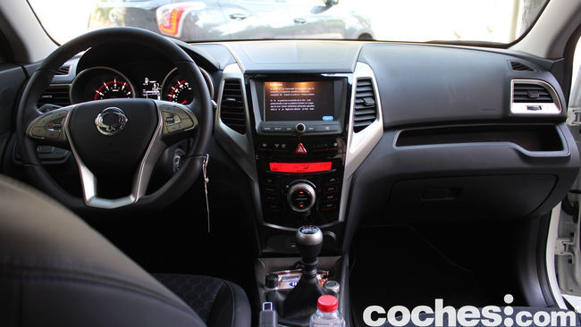 SsangYong Tivoli 2015 prueba 29