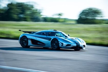 El Koenigsegg One: 1 bate el récord de 0 a 300 km/h y a 0