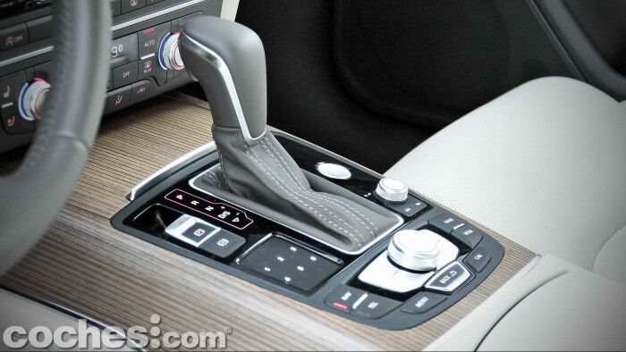 Audi_A6_2.0TDI_ultra_Stronic_055