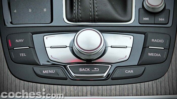 Audi_A6_2.0TDI_ultra_Stronic_078