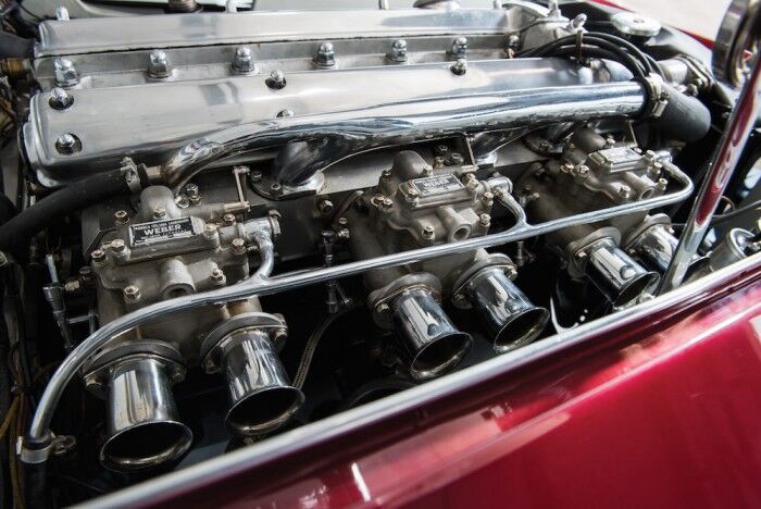 Jaguar XK120 SuperSonic by Ghia 1953 motor 01