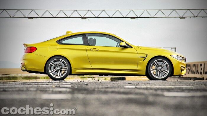 BMW_M4_Coupé_012