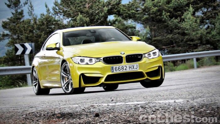 BMW_M4_Coupé_030