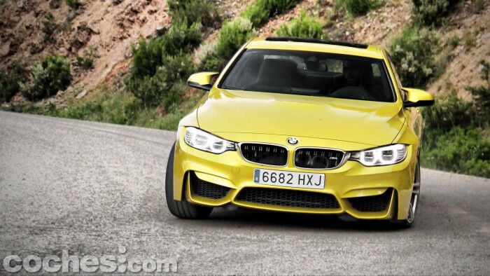 BMW_M4_Coupé_032