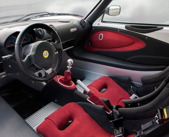 Lotus Exige 360 Cup 2015 interior 01