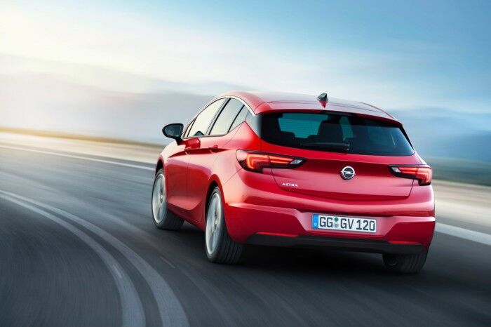 Opel Astra 2015 02