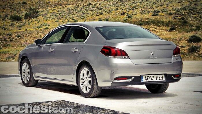 Peugeot_508_BlueHDi_017