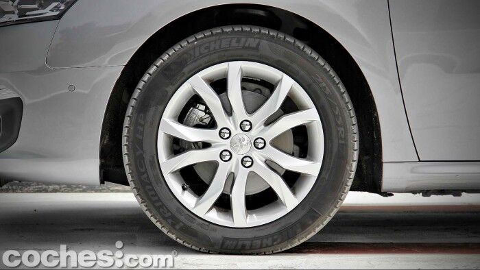 Peugeot_508_BlueHDi_032