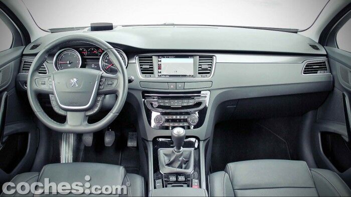 Peugeot_508_BlueHDi_034