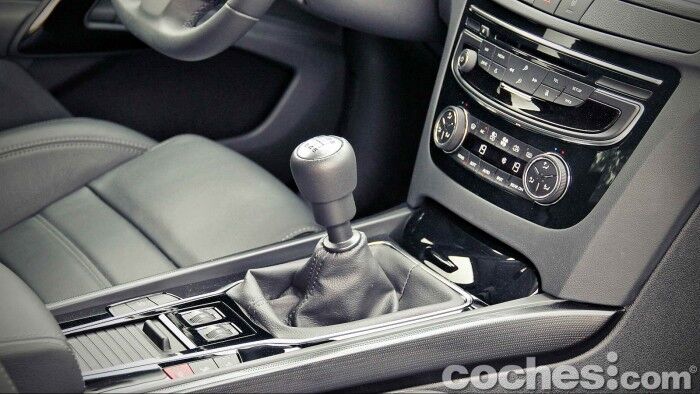 Peugeot_508_BlueHDi_044