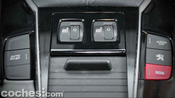 Peugeot_508_BlueHDi_072