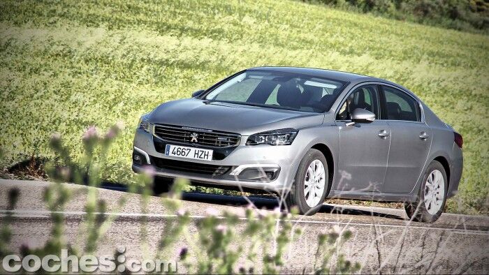 Peugeot_508_BlueHDi_076
