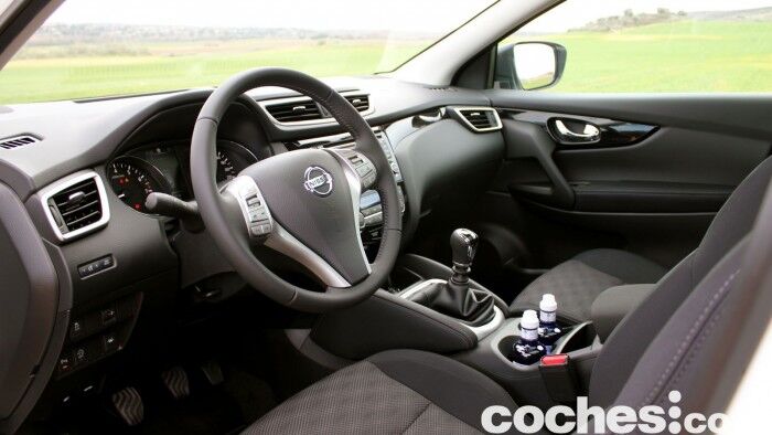 Prueba Nissan Qashqai DIG-T 163 CV 2015 interior 01