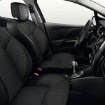 Renault Clio IV GT Line 2015 Interior 01 150x150