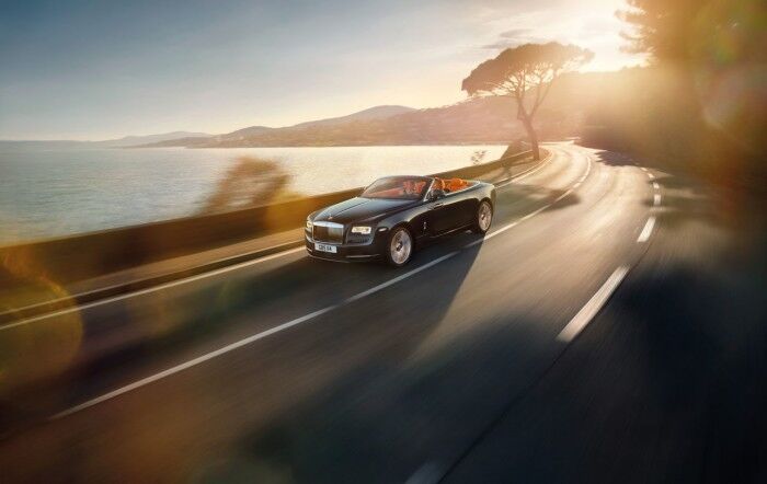 Rolls-Royce Dawn 2016 01