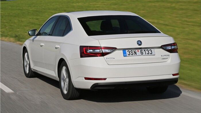 Skoda Superb Greenline 2015 03