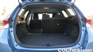 Toyota Auris Touring Sports 2015 maletero 12