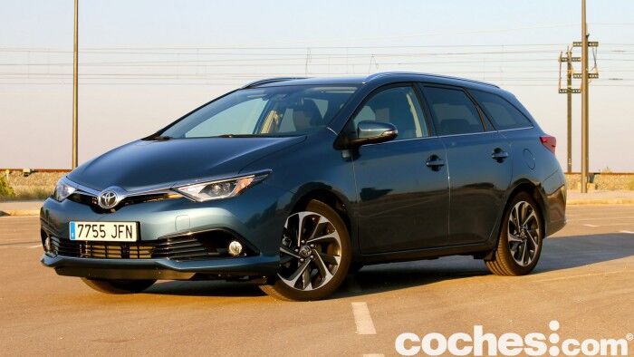 Toyota Auris Touring Sports 2015 prueba 06