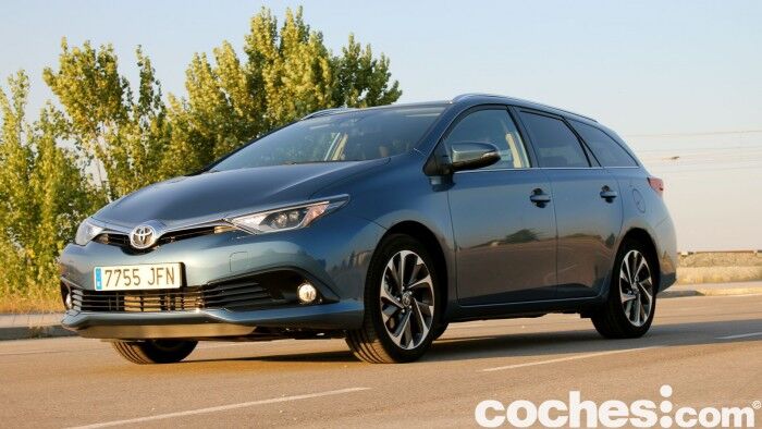 Toyota Auris Touring Sports 2015 prueba 10