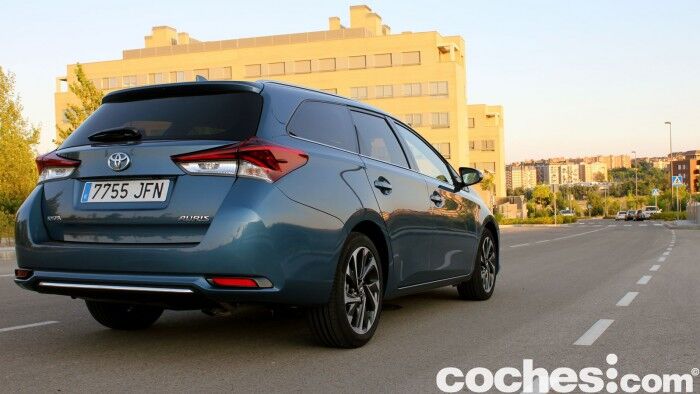 Toyota Auris Touring Sports 2015 prueba 20