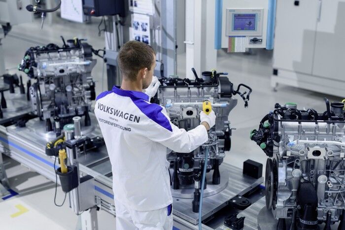 Volkswagen eröffnet Motorenfertigung am Standort Kaluga