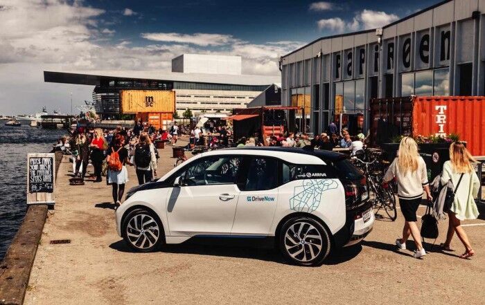 BMW i3 Copenhague transporte publico 2015 02