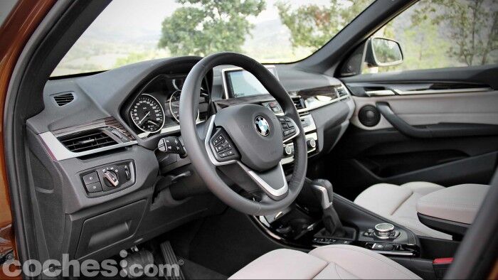 BMW_X1_xDrive20d_025