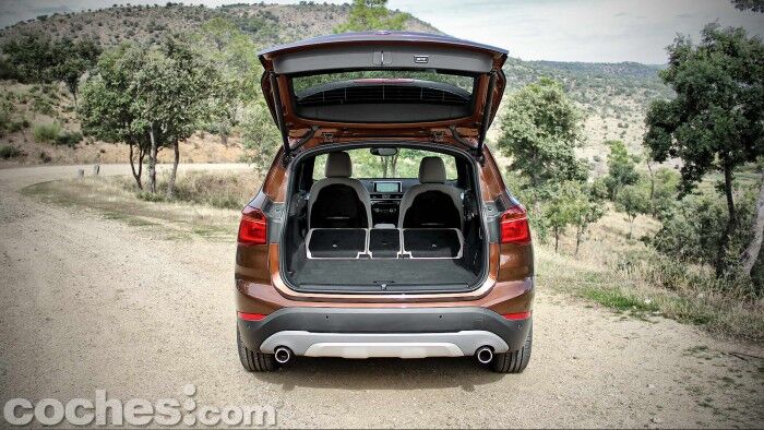BMW_X1_xDrive20d_030