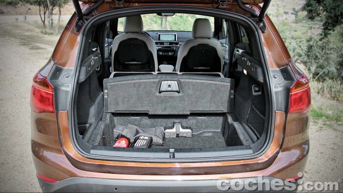 BMW_X1_xDrive20d_032