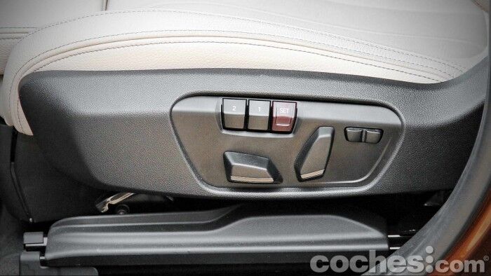 BMW_X1_xDrive20d_035