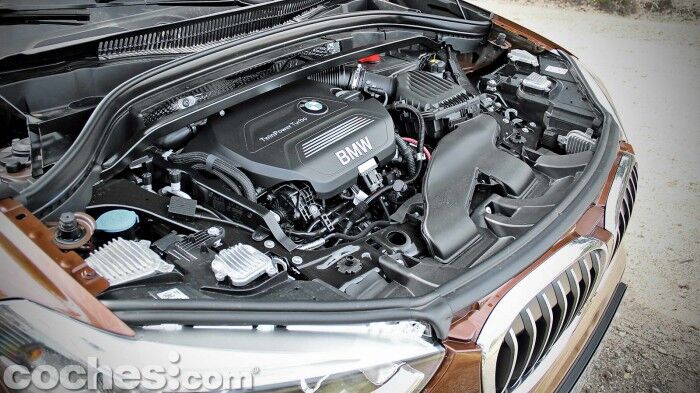 BMW_X1_xDrive20d_046