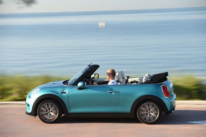 Mini Cooper Cabrio 2016 077 700x466