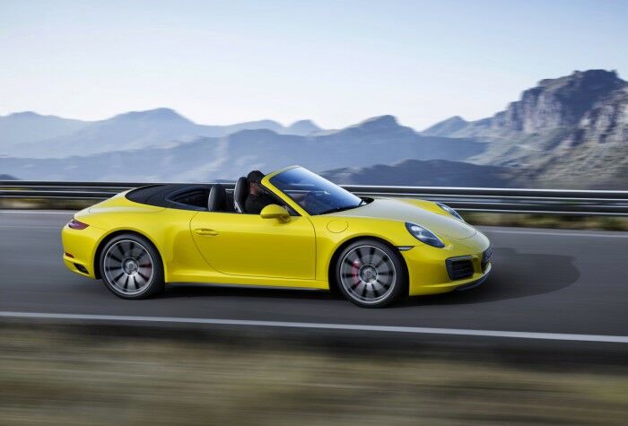 Porsche 911 Carrera 4S Cabriolet 2015 01