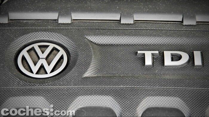 Volkswagen_Passat_2.0TDI_BMT_095